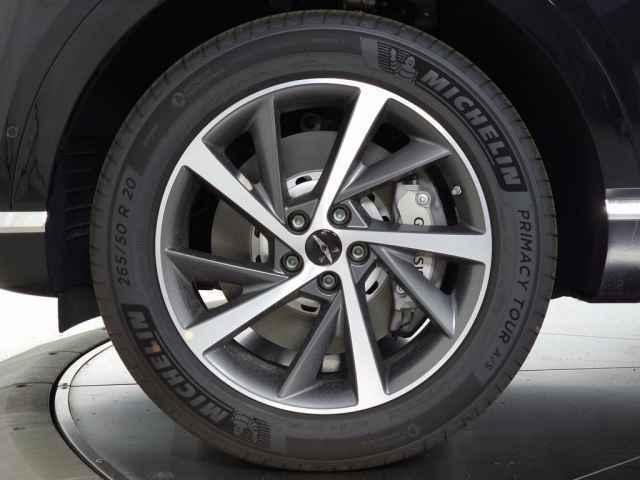 new 2025 Genesis GV80 car, priced at $68,835