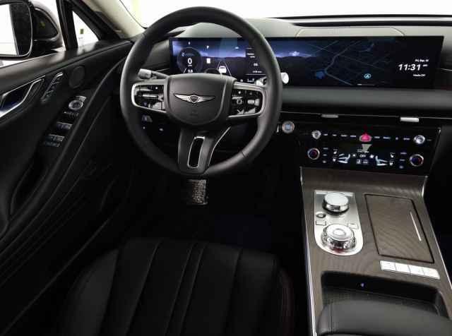 new 2026 Genesis G80 car