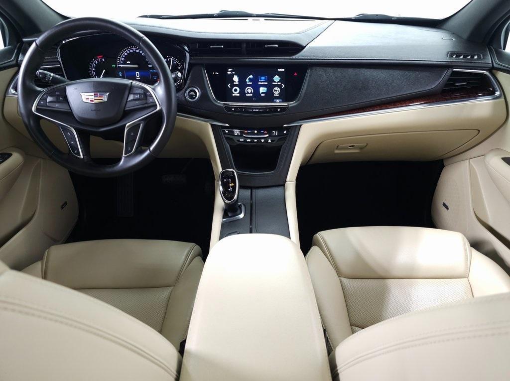 used 2018 Cadillac XT5 car, priced at $24,620
