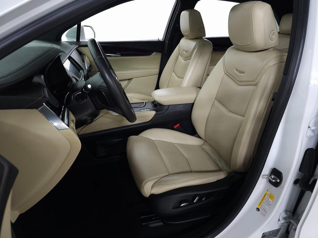 used 2018 Cadillac XT5 car, priced at $24,620