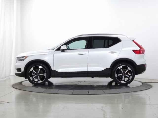 used 2021 Volvo XC40 car, priced at $26,087