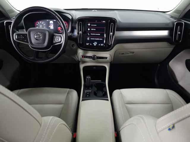 used 2021 Volvo XC40 car, priced at $26,087