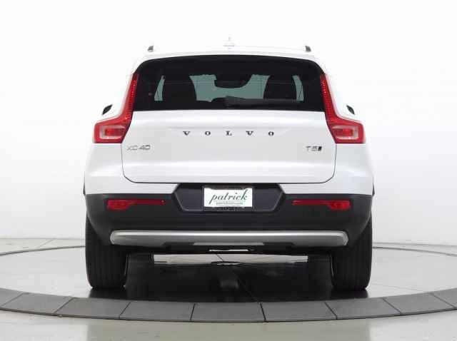 used 2021 Volvo XC40 car, priced at $26,087