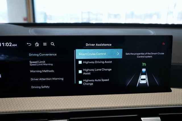 new 2025 Genesis GV80 car, priced at $81,800