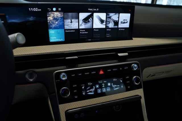 new 2025 Genesis GV80 car, priced at $81,800