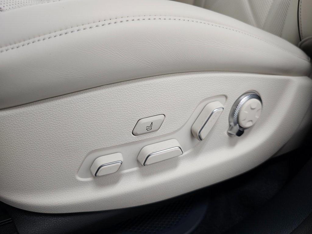 new 2025 Genesis GV80 car, priced at $82,770
