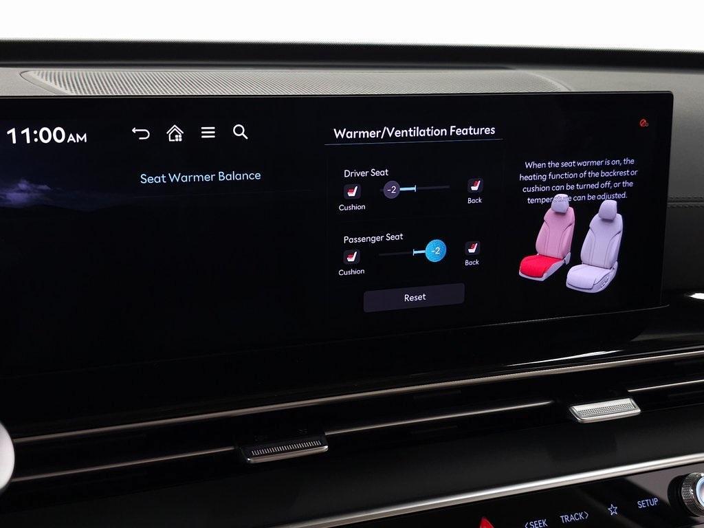 new 2025 Genesis GV80 car, priced at $61,070