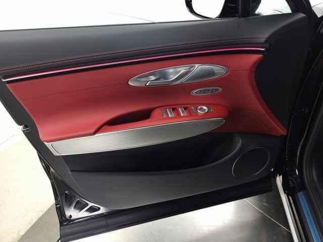 new 2026 Genesis GV70 car