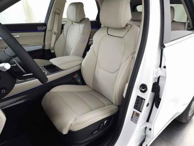 new 2026 Genesis GV70 car
