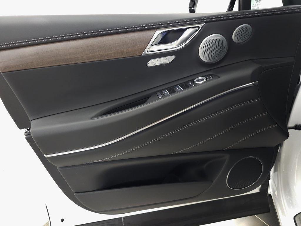 new 2025 Genesis GV80 car, priced at $68,720