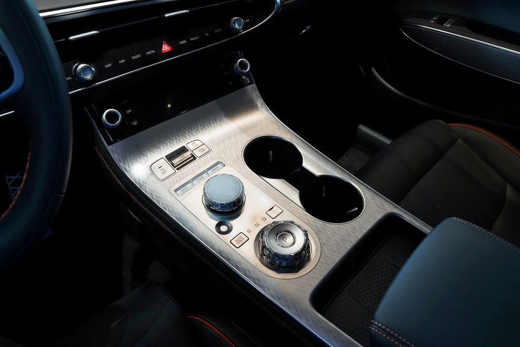 new 2026 Genesis GV70 car