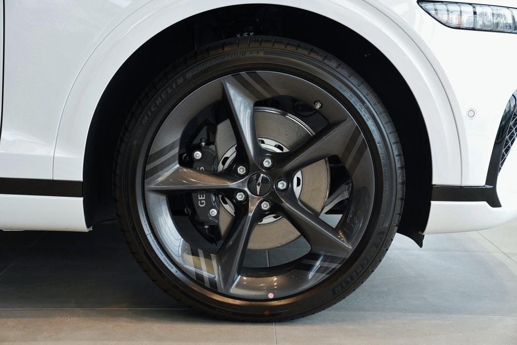 new 2026 Genesis GV70 car