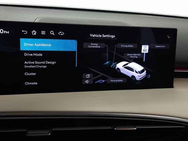 new 2026 Genesis GV70 car