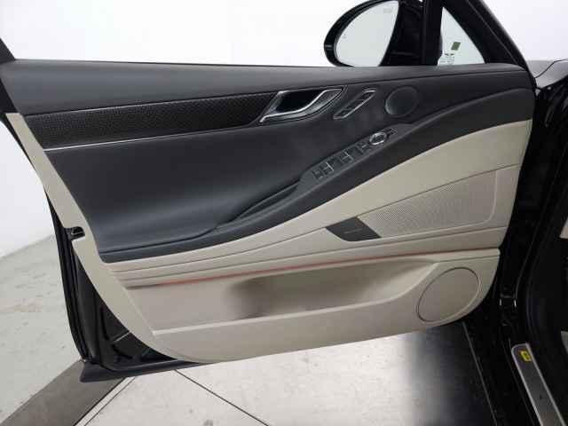 new 2025 Genesis G80 car, priced at $79,160