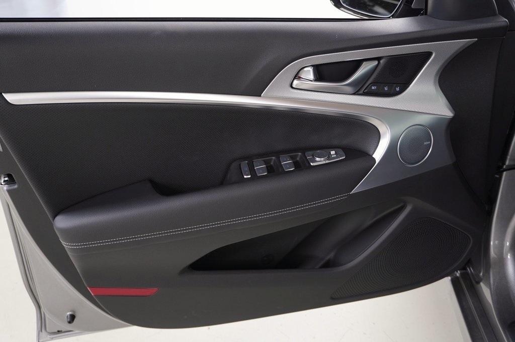 new 2026 Genesis G70 car