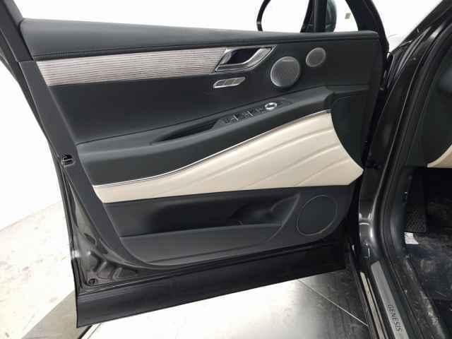 new 2025 Genesis GV80 car, priced at $68,700