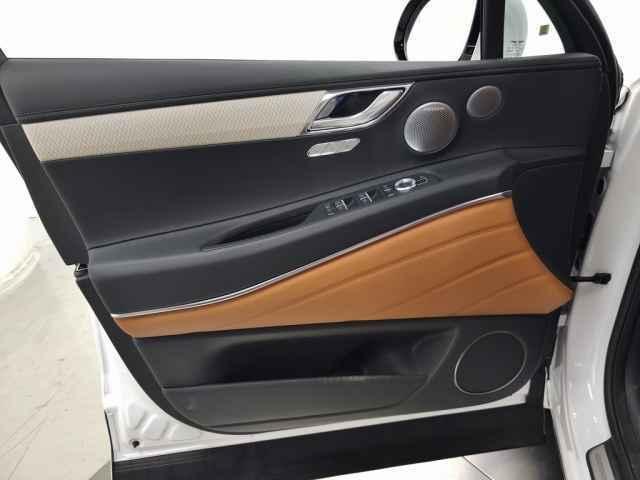 new 2025 Genesis GV80 car, priced at $73,100