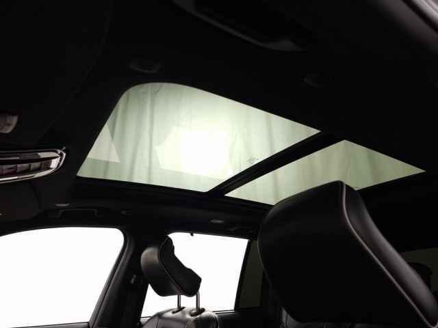 used 2022 Jeep Grand Cherokee car, priced at $37,490