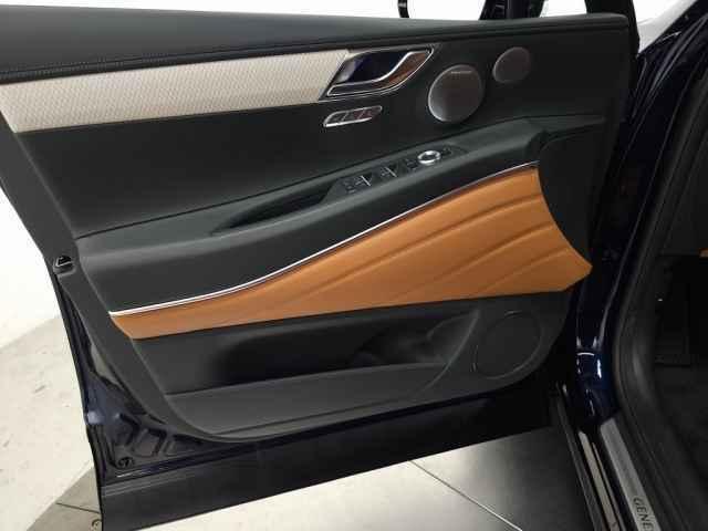 new 2025 Genesis GV80 car, priced at $69,459