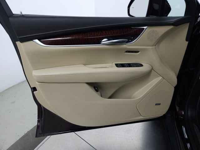 used 2017 Cadillac XT5 car, priced at $17,370