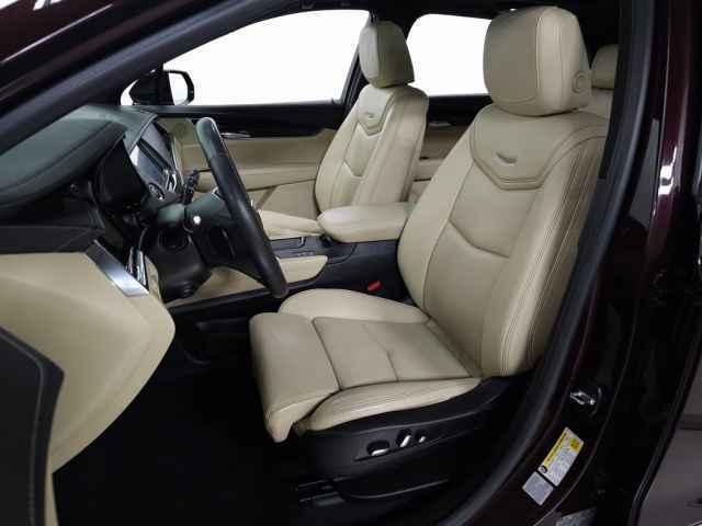 used 2017 Cadillac XT5 car, priced at $17,370