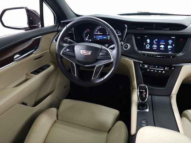 used 2017 Cadillac XT5 car, priced at $17,370