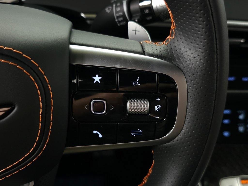 new 2026 Genesis GV70 car