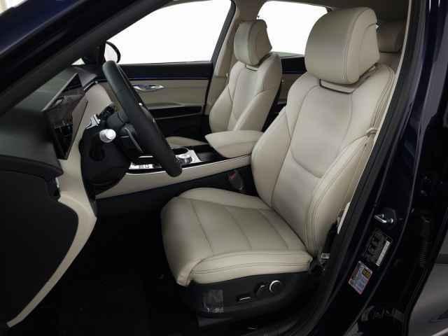 new 2026 Genesis GV70 car