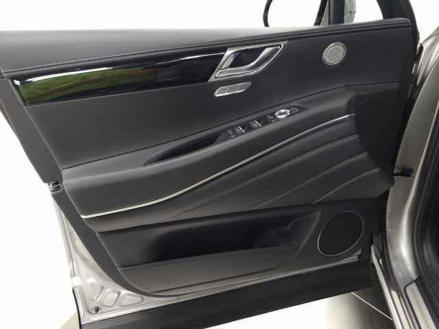 new 2025 Genesis GV80 car, priced at $60,300