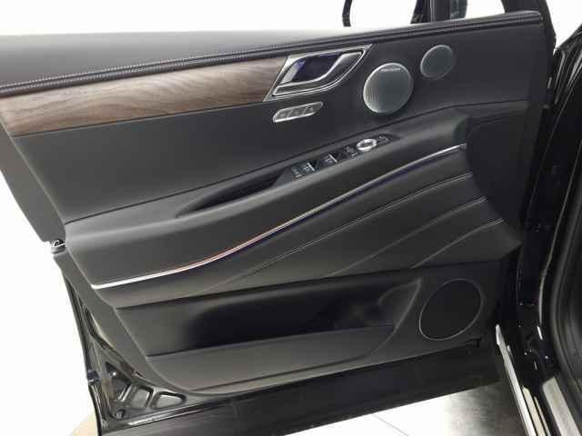 new 2025 Genesis GV80 car, priced at $69,235