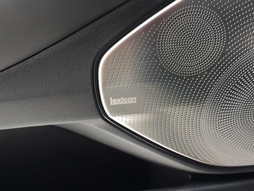 used 2022 Genesis G90 car, priced at $44,399