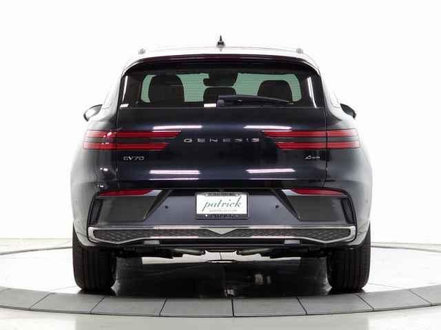 new 2026 Genesis GV70 car