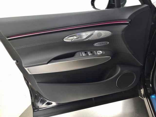 new 2026 Genesis GV70 car