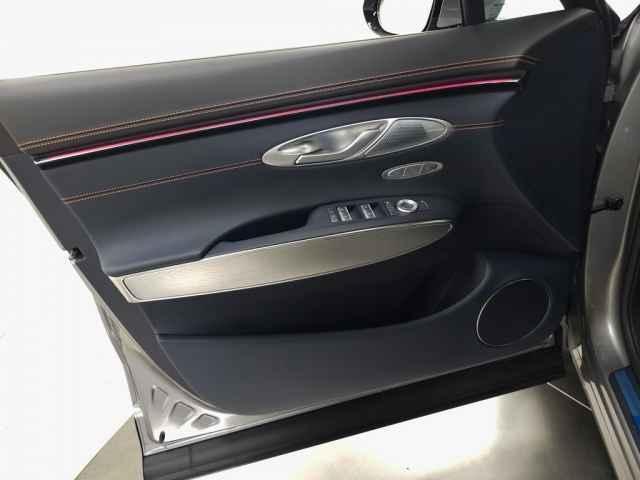 new 2026 Genesis GV70 car
