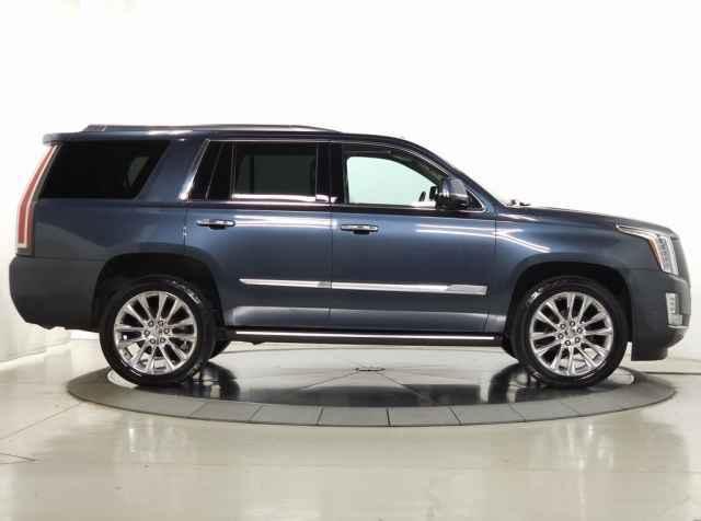 used 2020 Cadillac Escalade car, priced at $39,499
