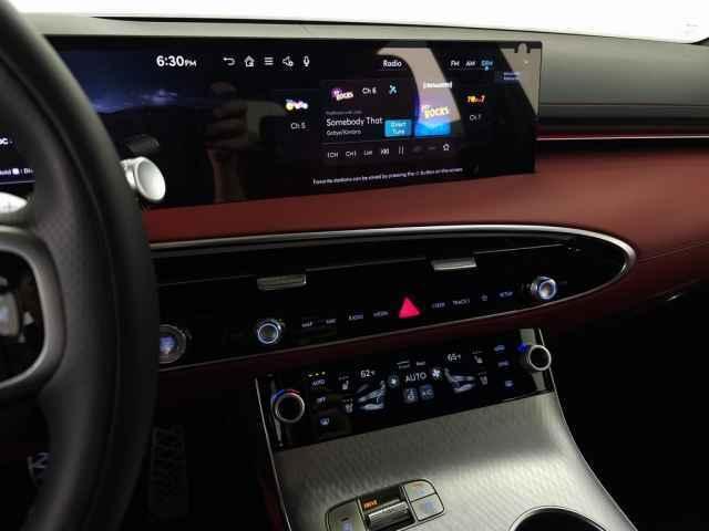 new 2026 Genesis GV70 car