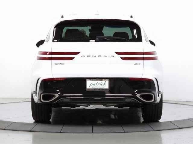 new 2026 Genesis GV70 car