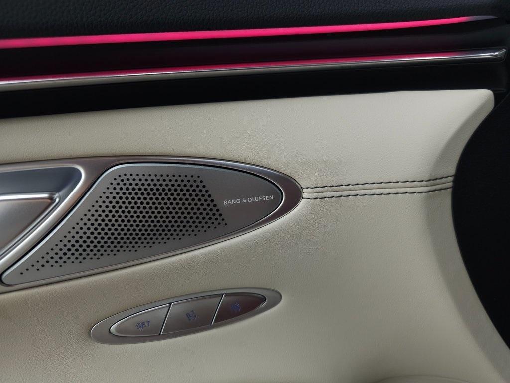 new 2026 Genesis GV70 car