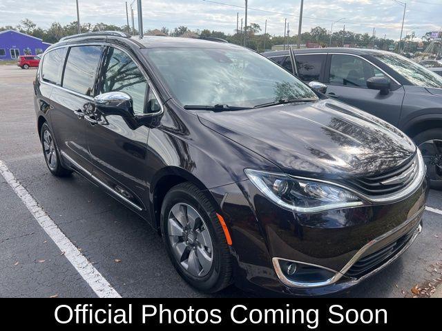 used 2018 Chrysler Pacifica Hybrid car