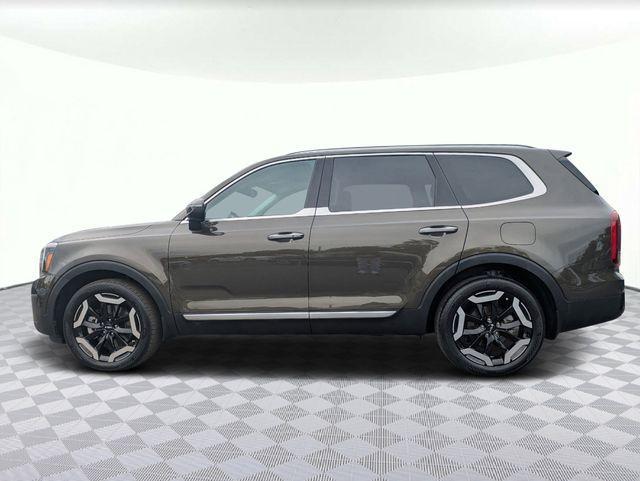 used 2023 Kia Telluride car, priced at $32,980