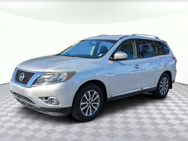 used 2016 Nissan Pathfinder car, priced at $17,980