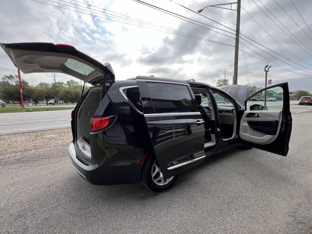used 2020 Chrysler Pacifica car, priced at $19,995