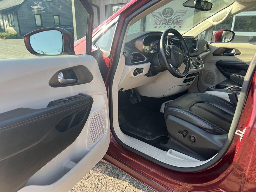 used 2017 Chrysler Pacifica car, priced at $13,795