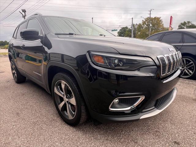 used 2020 Jeep Cherokee car, priced at $18,995