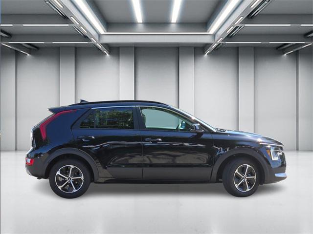 new 2025 Kia Niro car, priced at $31,560