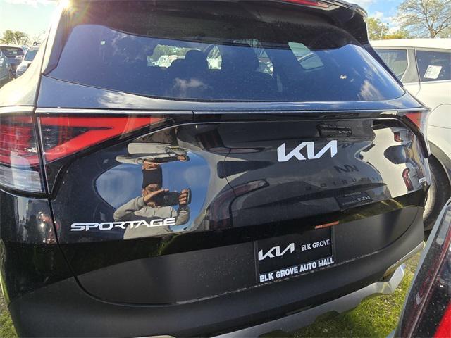 new 2025 Kia Sportage Hybrid car, priced at $30,185
