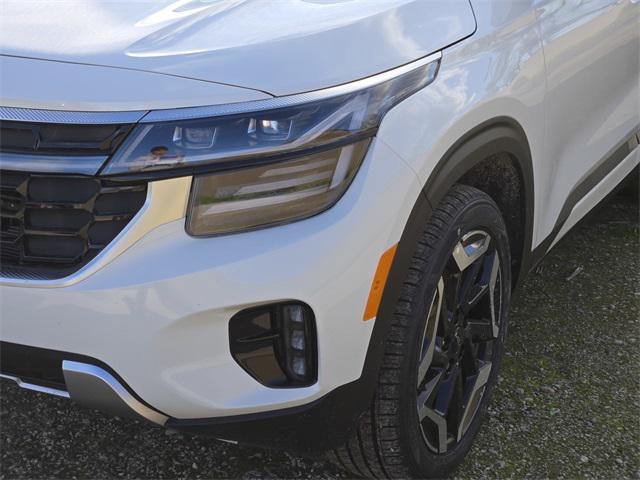 new 2025 Kia Seltos car, priced at $33,660