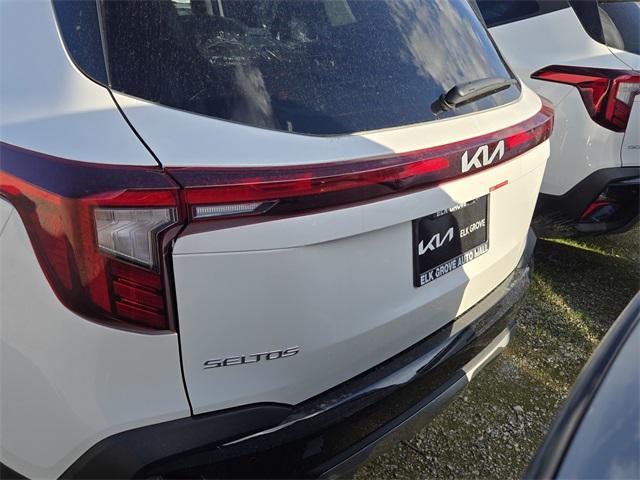 new 2025 Kia Seltos car, priced at $33,660