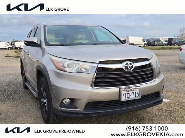 used 2016 Toyota Highlander car, priced at $20,995