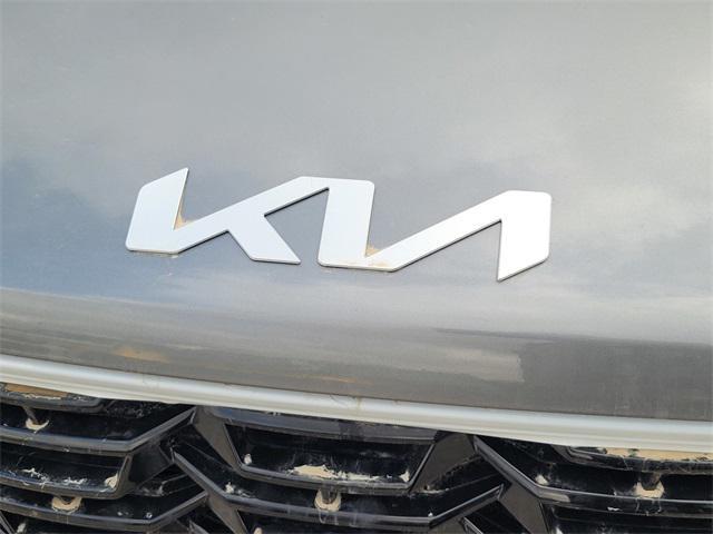 new 2025 Kia Sorento Hybrid car, priced at $42,565